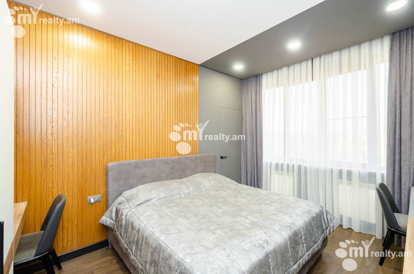 4 bedroom apartment for sale خیابان آرگیشتی, مرکز شهر ایروان, 143934