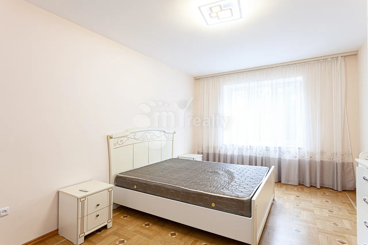 3 bedroom apartment for rent خیابان تومانیان, مرکز شهر ایروان, 161523