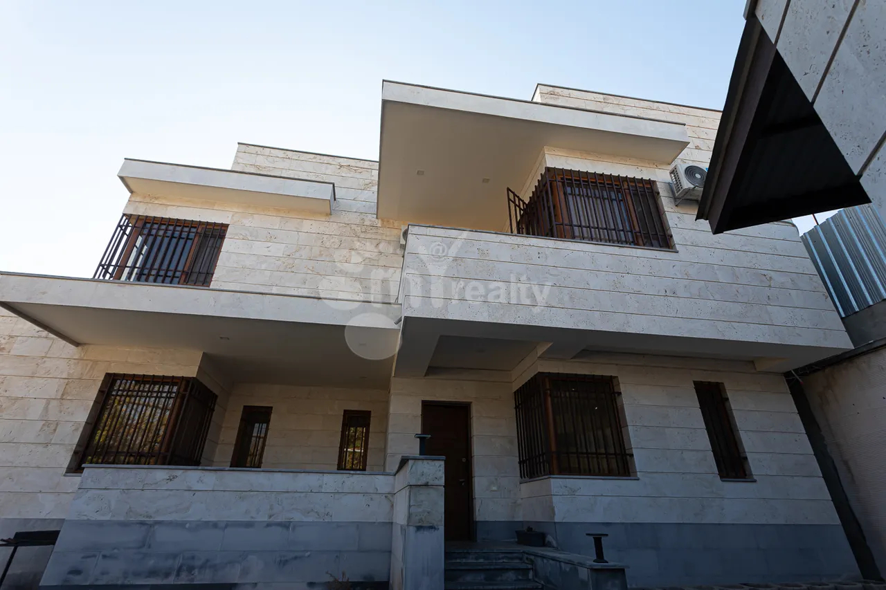 Առանձնատուն  Լուսինյանց փող., Կենտրոն Երևան, 157388