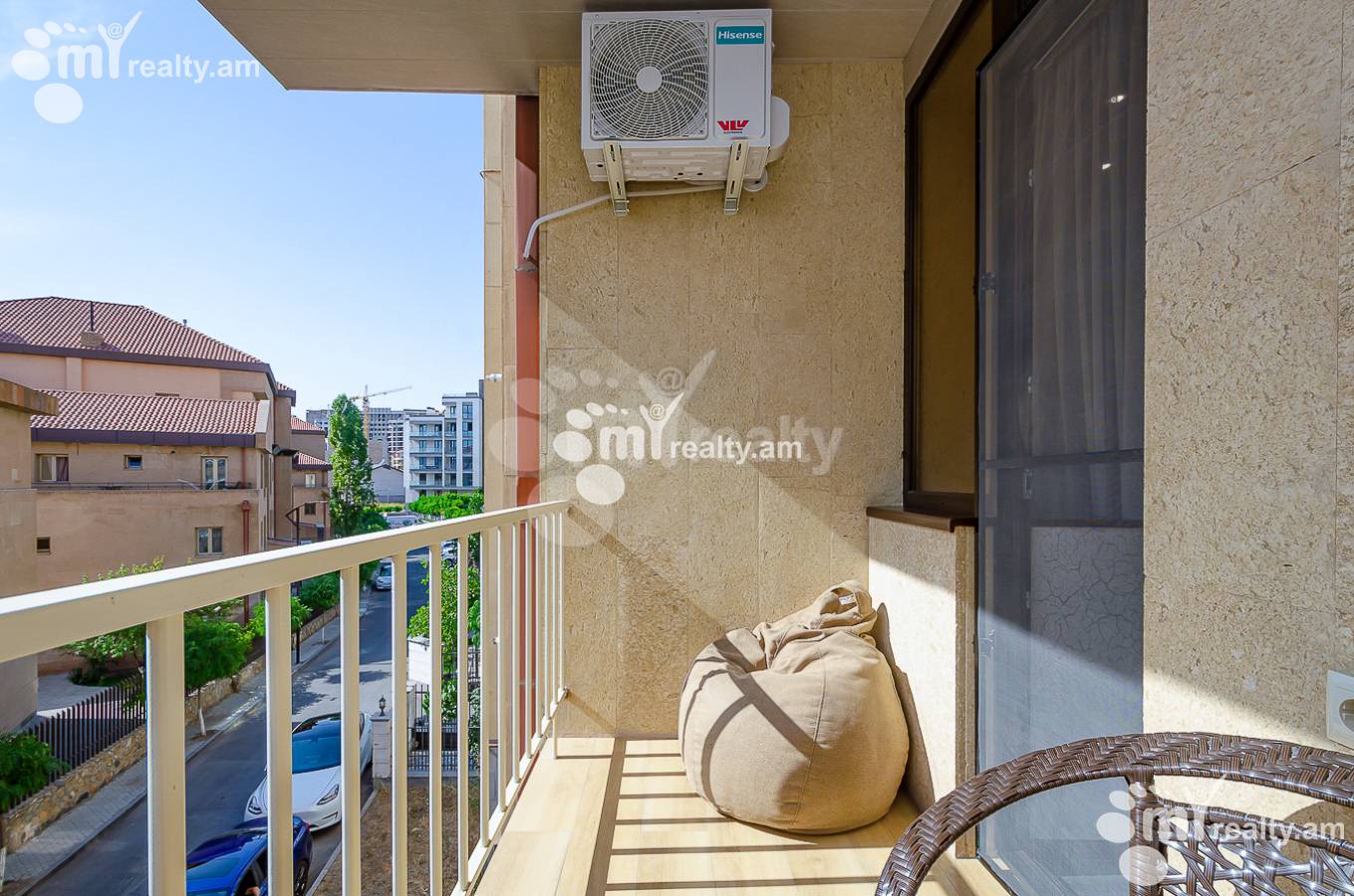 3 bedroom apartment for sale Antarayin St, Center Yerevan, 157083