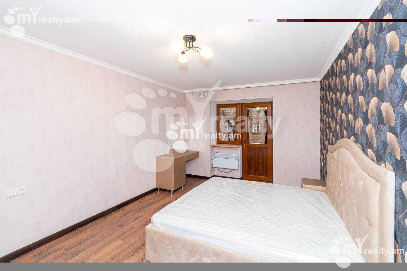 3 bedroom apartment for sale Tumanyan St, Center Yerevan, 135235