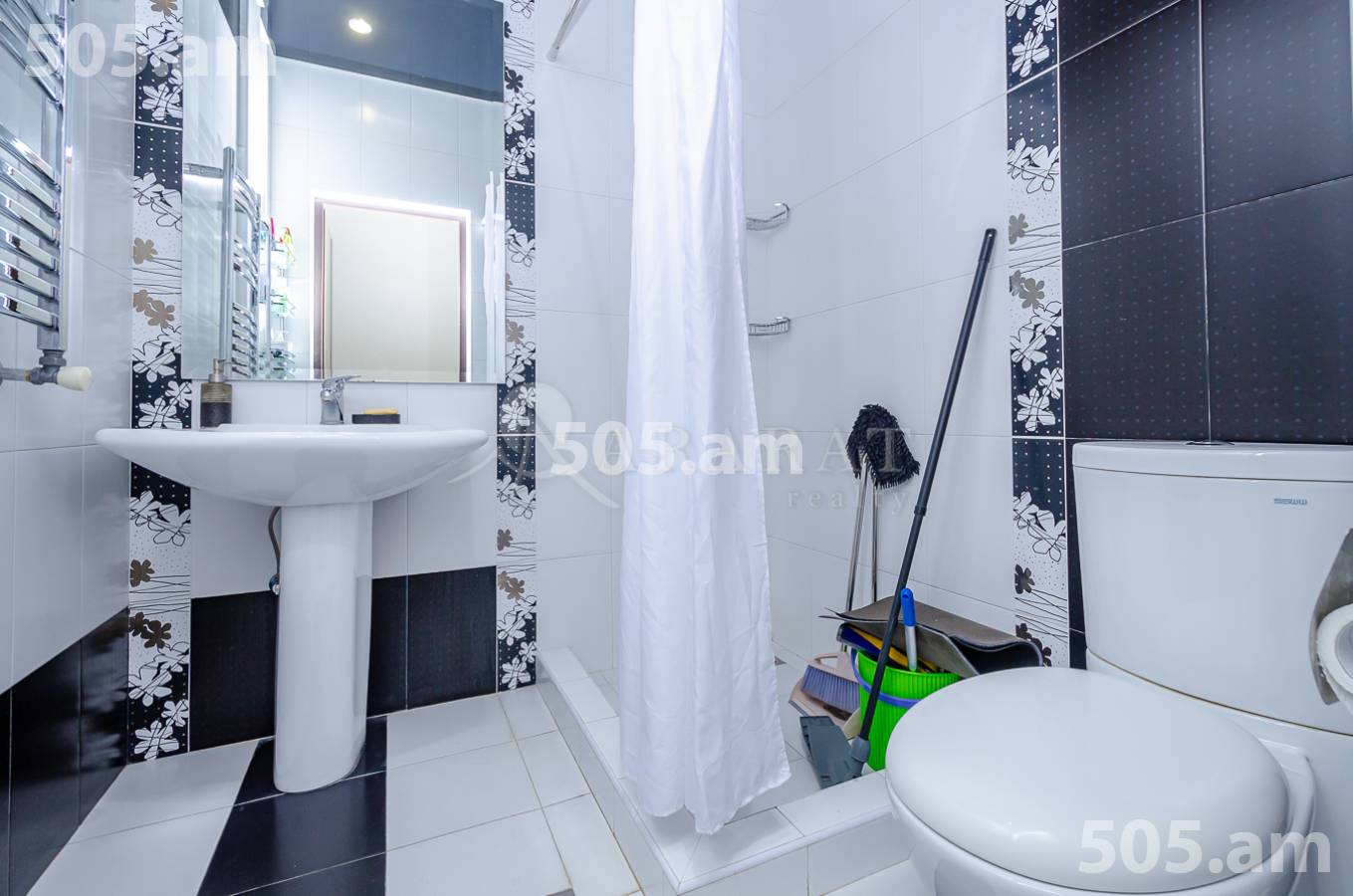 4 սենյականոց բնակարան  Այգեձորի փող, Արաբկիր Երևան, 155339