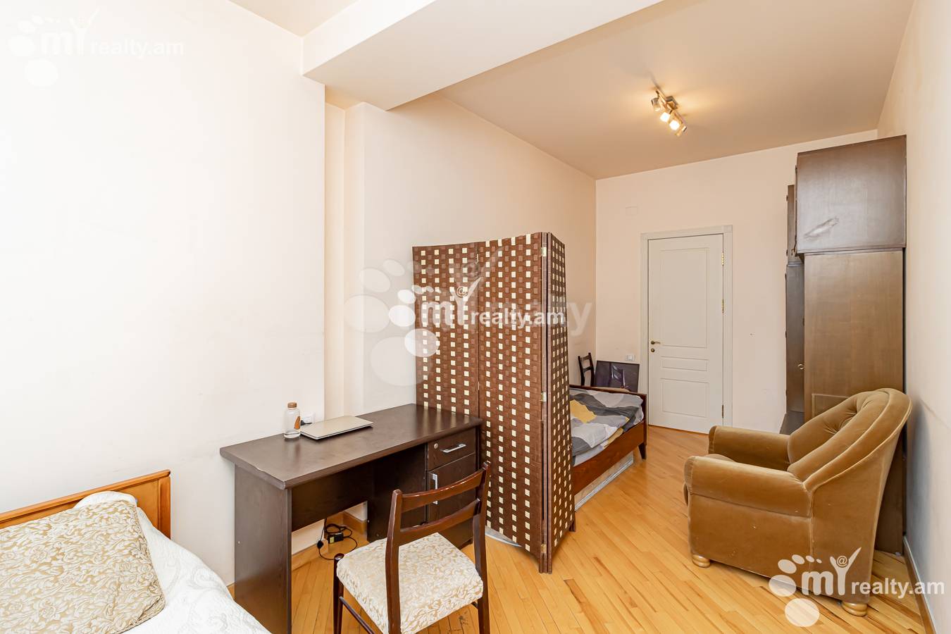 3 bedroom apartment for sale Northern (Hyusisayin)  Ave, Center Yerevan, 143222