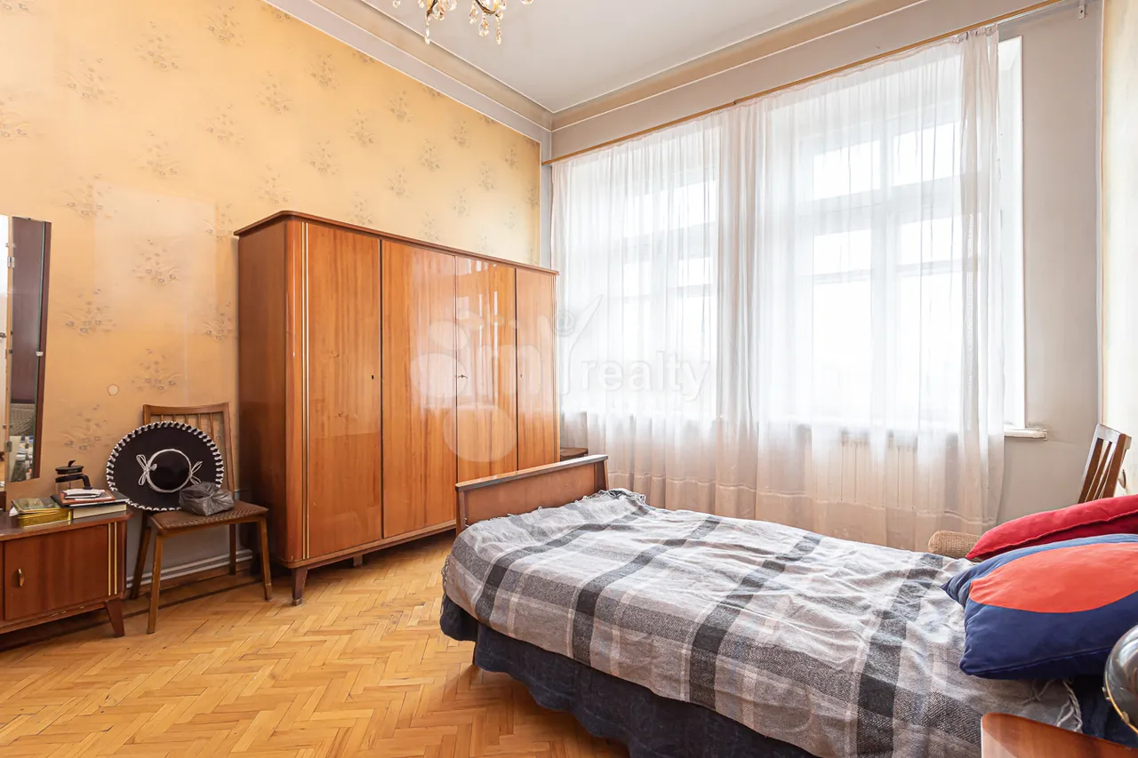 4 bedroom apartment for sale Isahakyan St, Center Yerevan, 158233