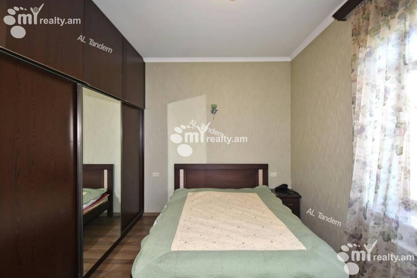 Снять 3 комнатную квартиру Байрон ул, Центр Ереван, 150375