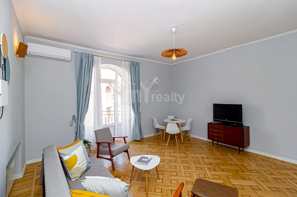 2-bedroom/apartment-for-rent/Tumanyan+St/Center/Yerevan