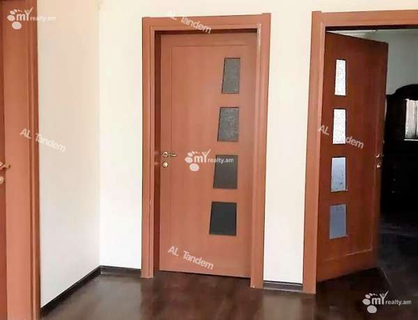 arandznatun-vacharq-Yerevan-Avan