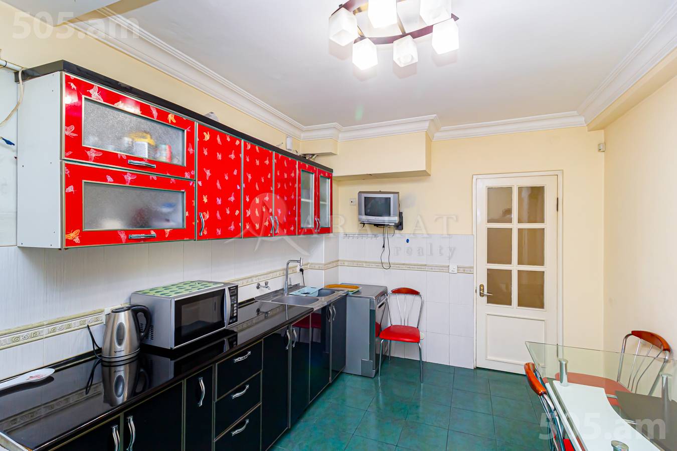 4 bedroom apartment for sale E. Qochar St, Center Yerevan, 153405