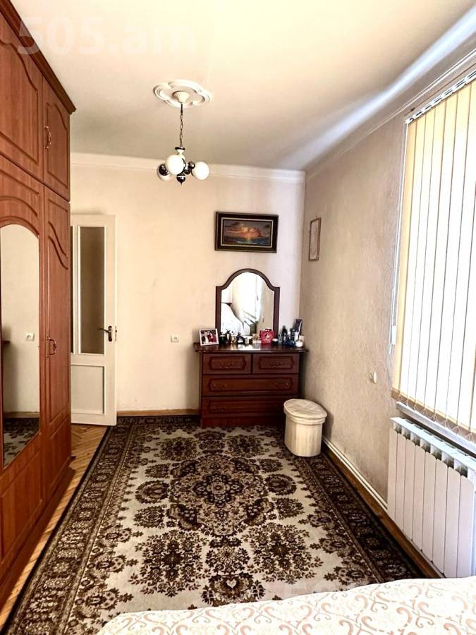 3 սենյականոց բնակարան  Ա. Խաչատրյան փող, Արաբկիր Երևան, 150473