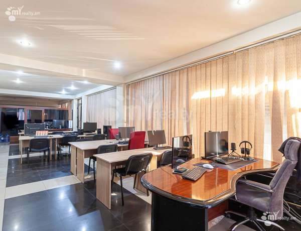 komercion-vacharq-Yerevan-Nor-Norq