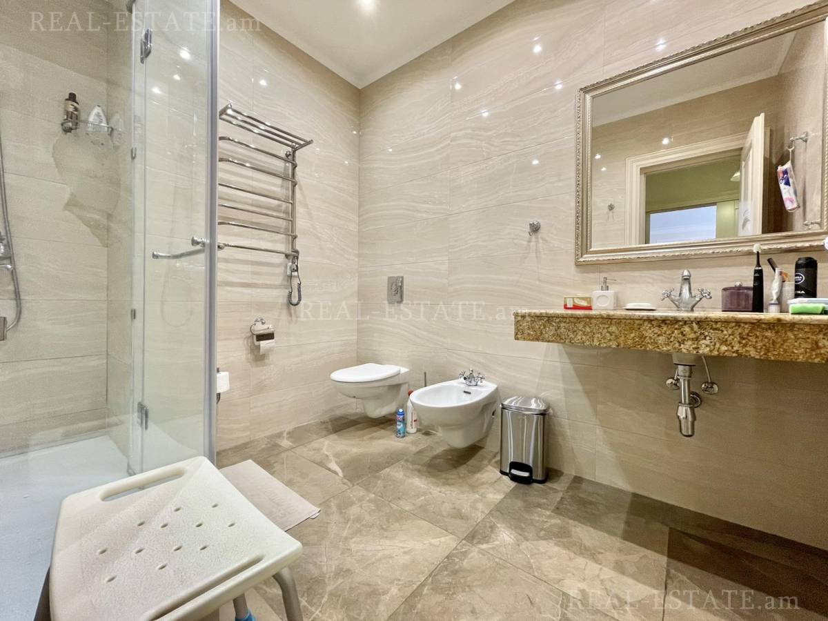 4 bedroom apartment for sale خیابان آرام, مرکز شهر ایروان, 112955