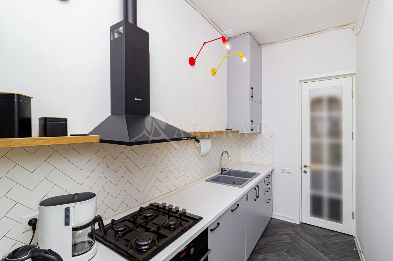 2 սենյականոց բնակարան վարձով Թումանյան փող, Կենտրոն Երևան, 158779