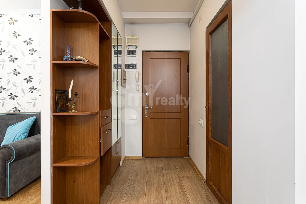 2 bedroom apartment for rent Saryan St, Center Yerevan, 157334