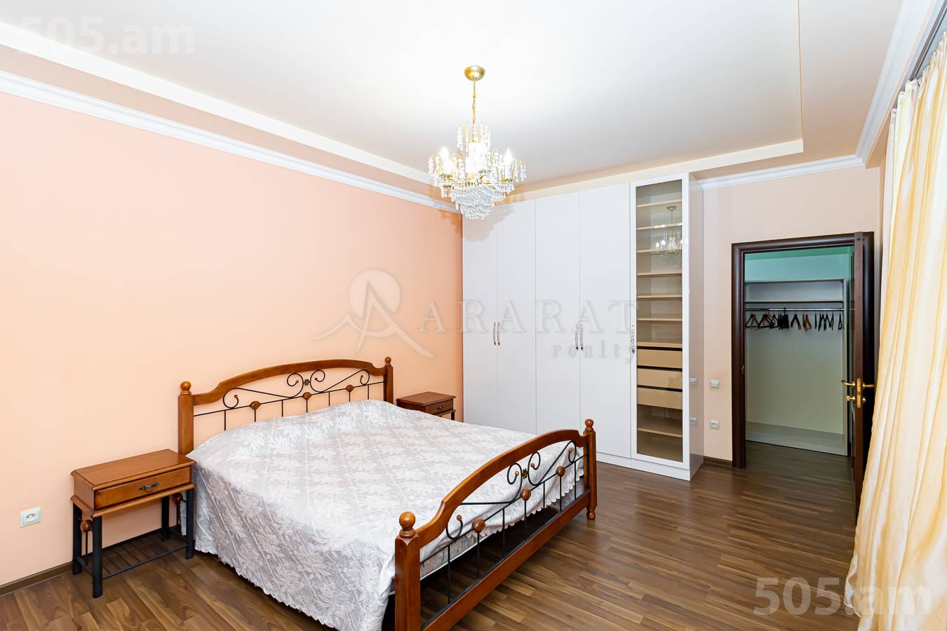 4 bedroom apartment for sale Aram St, Center Yerevan, 154641