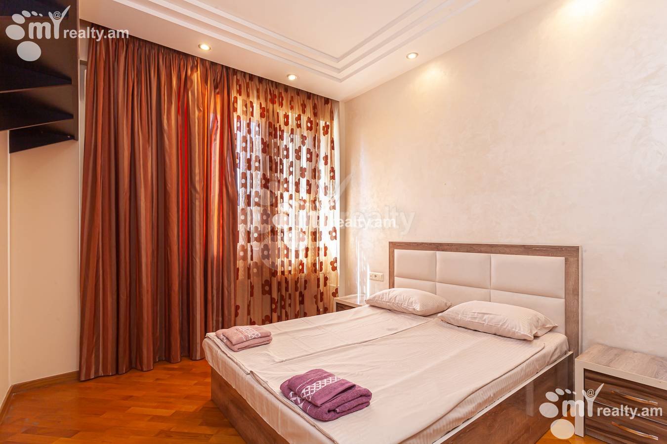 Купить 3 комнатную квартиру Амирян ул, Центр Ереван, 155358