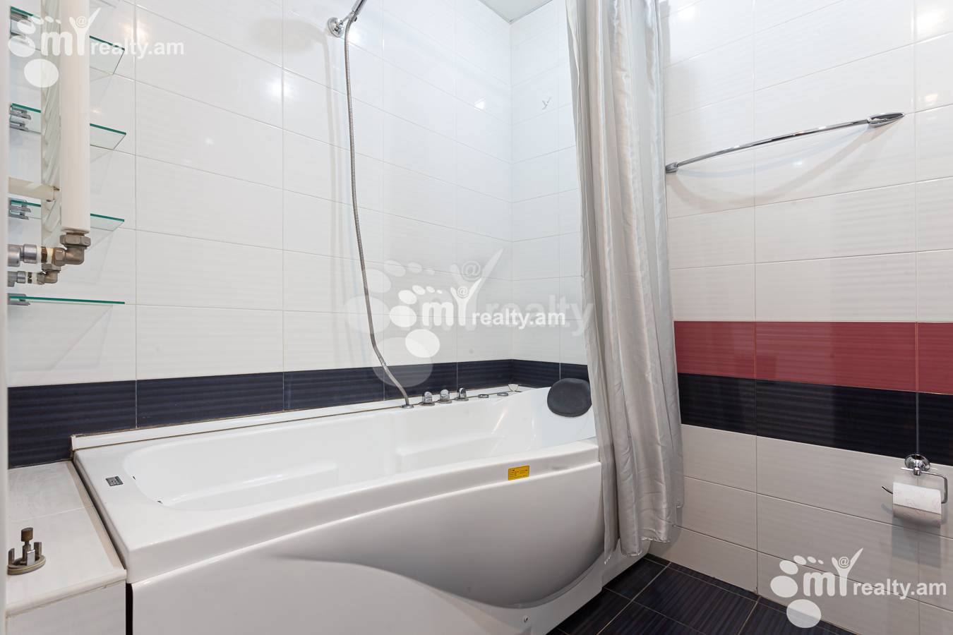 3 bedroom apartment for sale rue d'Amiryan, Center Yerevan, 155358
