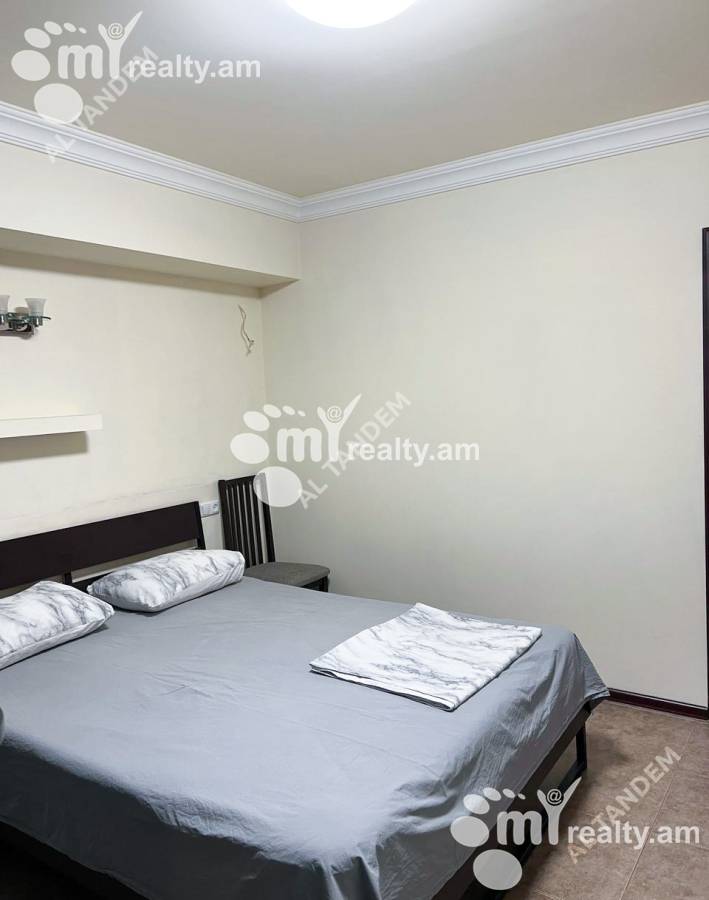 3 սենյականոց բնակարան  Բաղրամյան պող(Կենտրոն), Կենտրոն Երևան, 134100