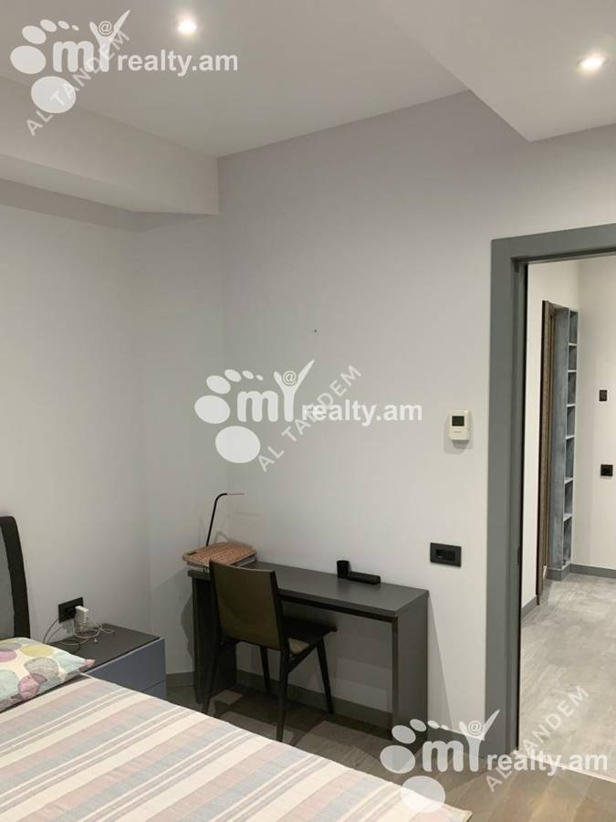 3 bedroom apartment for sale Amiryan St, Center Yerevan, 161202