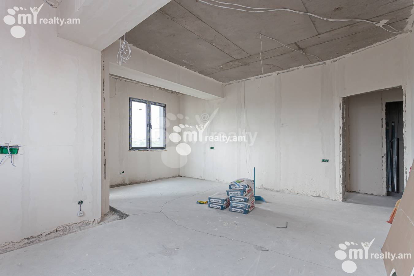 3 սենյականոց բնակարան  Հասրաթյան փ., Աջափնյակ Երևան, 155606