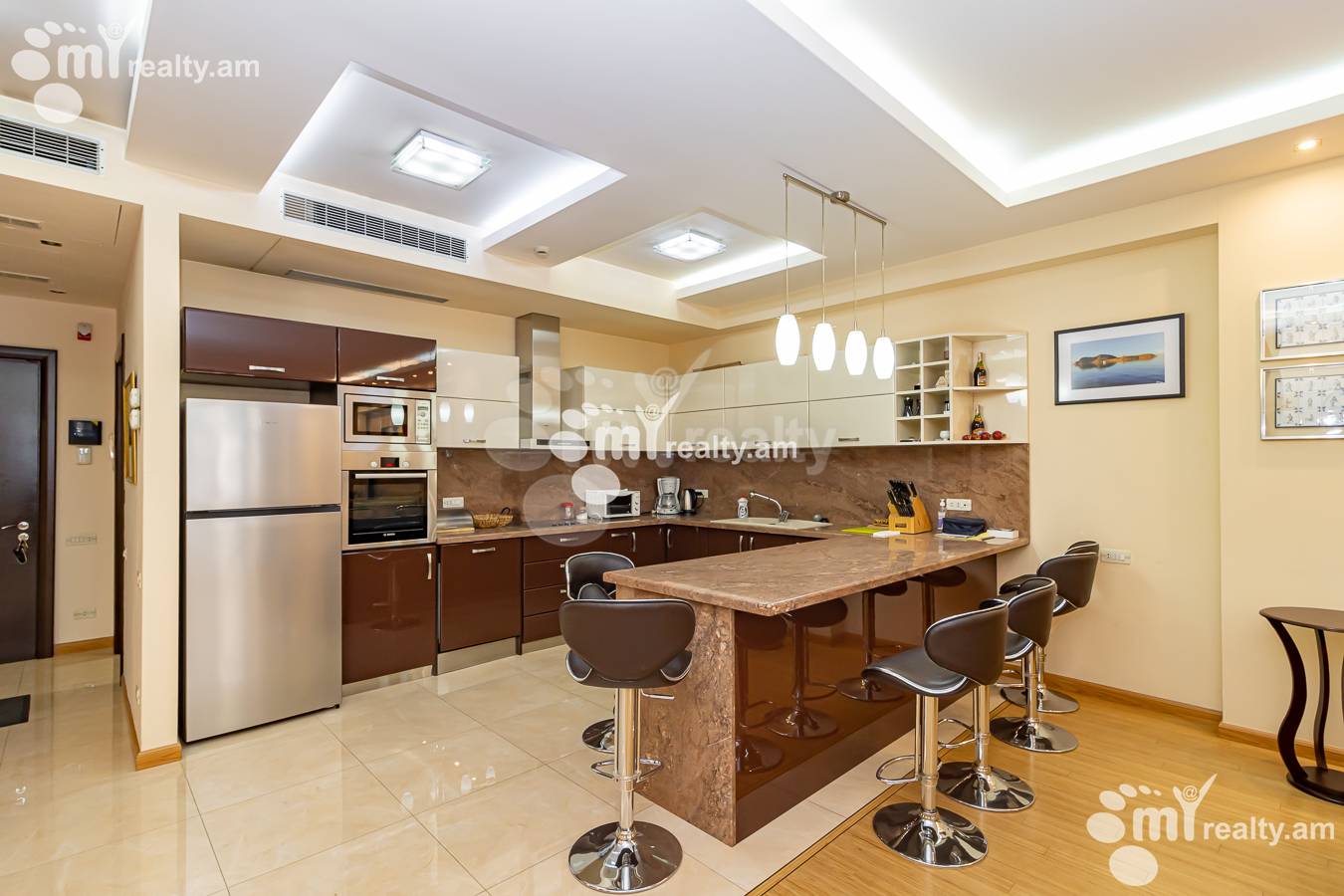 3 bedroom apartment for sale Northern (Hyusisayin)  Ave, Center Yerevan, 146540