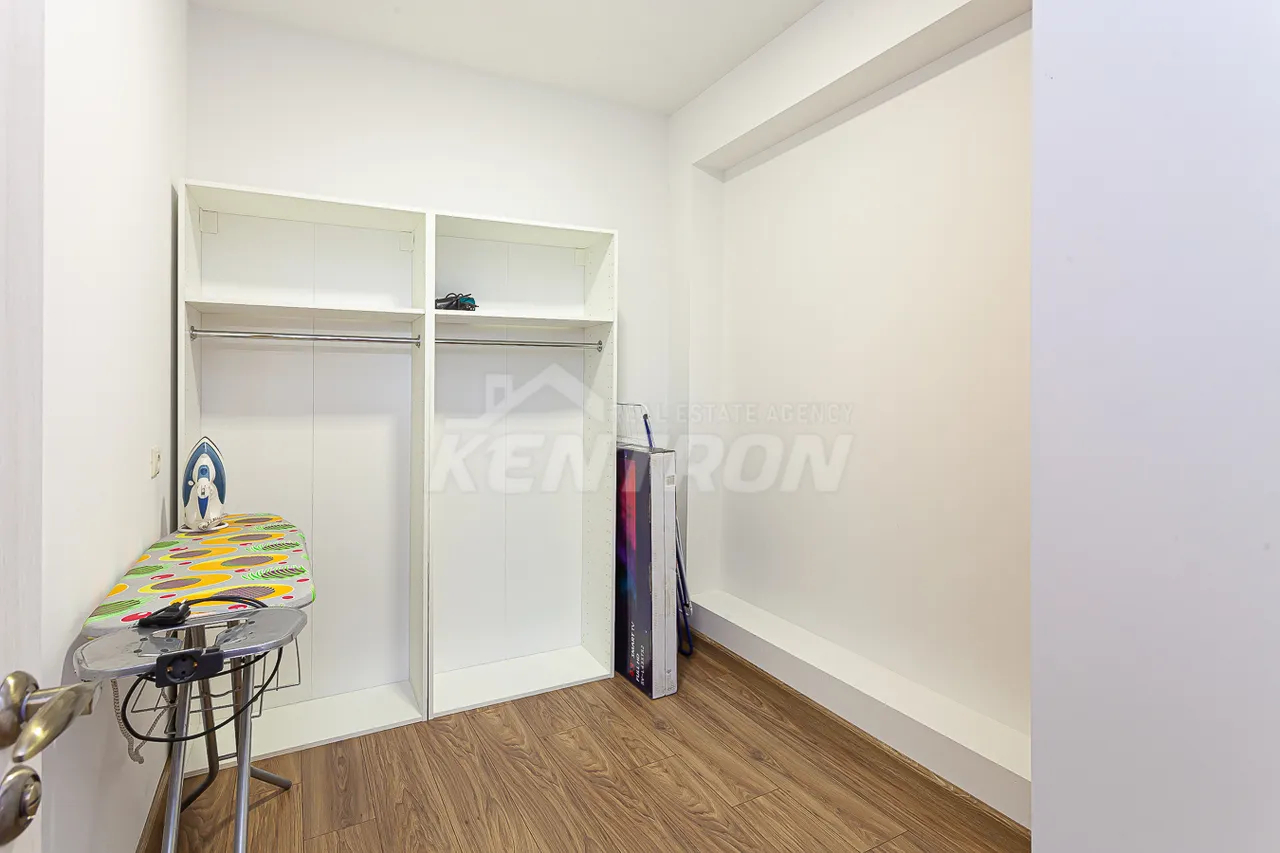 3 bedroom apartment for rent Teryan St, Center Yerevan, 158701