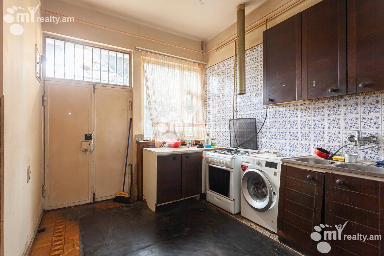 House for sale خیابان چارِنتس, مرکز شهر ایروان, 155334