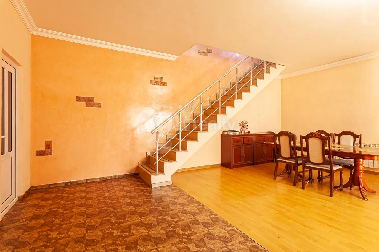 House for sale Acharyan St, Avan Yerevan, 157785