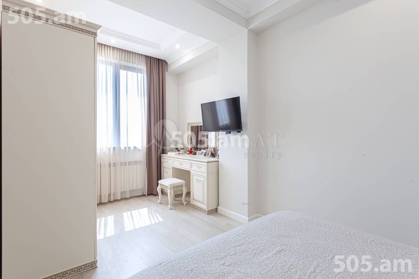 3 սենյականոց բնակարան  Միկոյան փող, Դավթաշեն Երևան, 156392