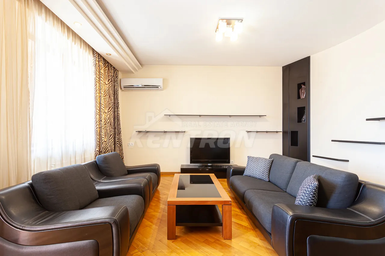 3 սենյականոց բնակարան  Ամիրյան փող, Կենտրոն Երևան, 158287