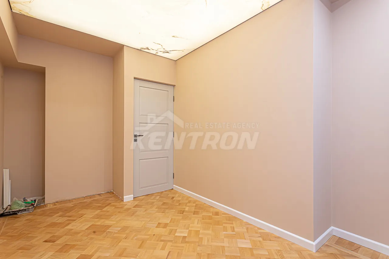 2 bedroom apartment for sale خیابان م. خورِناتسی, مرکز شهر ایروان, 159208