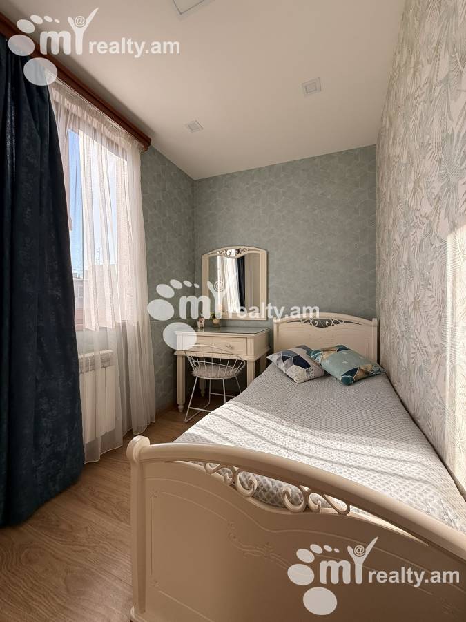 4 bedroom apartment for sale Vardanants St, Center Yerevan, 156665