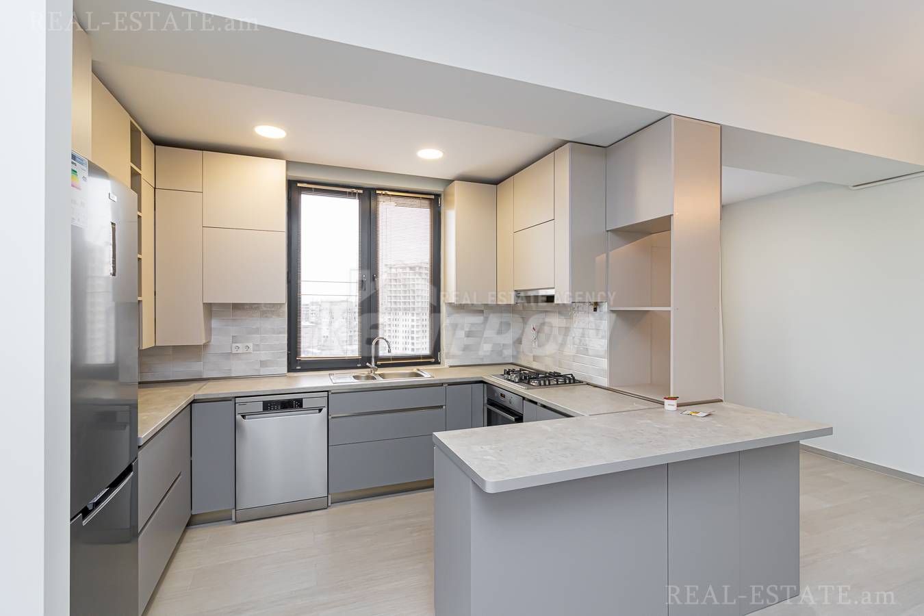 3 bedroom apartment for sale خیابان ن. تیگریانیان بن بست 1, عربگیر ایروان, 143475