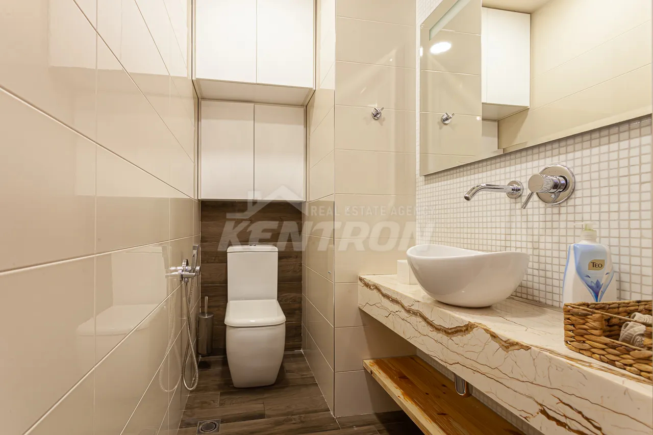3 bedroom apartment for sale Mashtots Ave, Center Yerevan, 157544