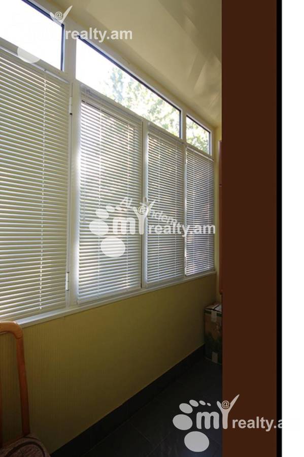 3 սենյականոց բնակարան  Սայաթ-Նովայի պող, Կենտրոն Երևան, 158592