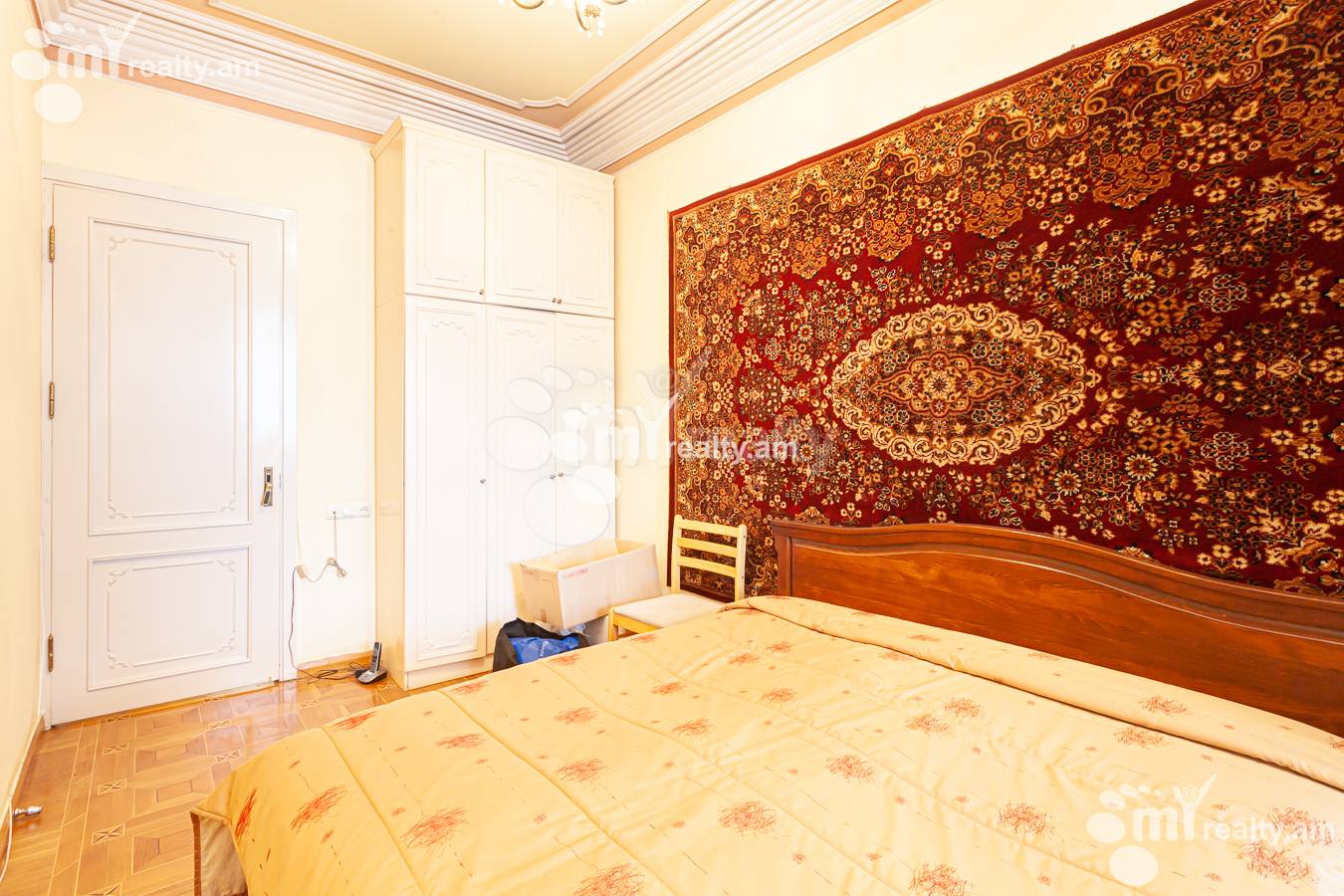 3 bedroom apartment for sale Isahakyan St, Center Yerevan, 154660