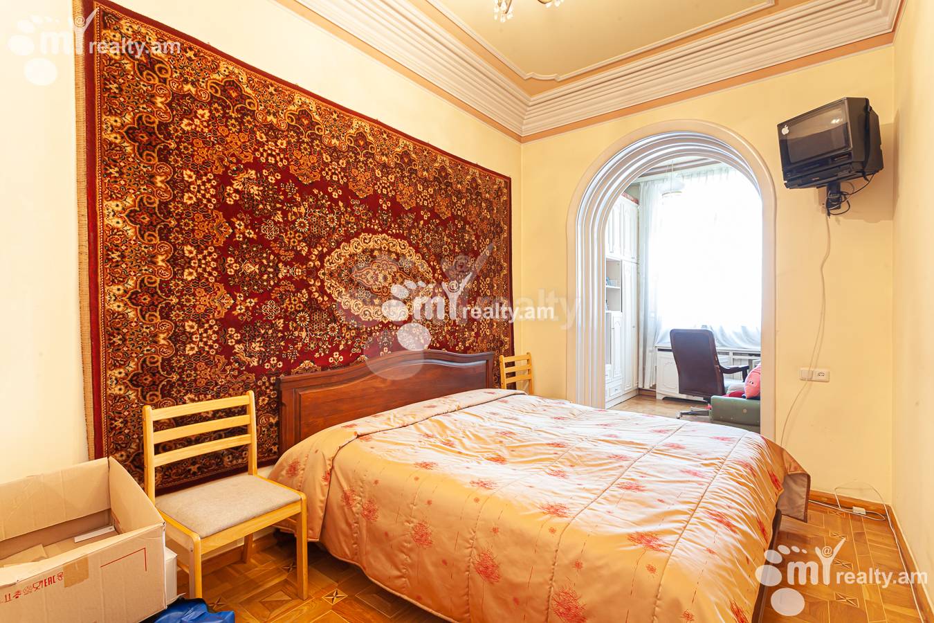 3 bedroom apartment for sale Isahakyan St, Center Yerevan, 154660