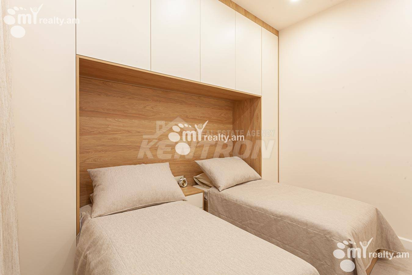 3 bedroom apartment for sale خیابان یِکمالیان, مرکز شهر ایروان, 154944