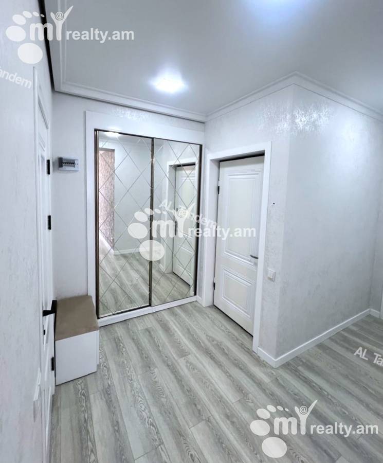 3 սենյականոց բնակարան  Կոմիտասի պող, Արաբկիր Երևան, 153060