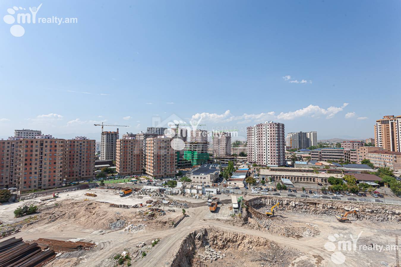 4 սենյականոց բնակարան  Գրիբոեդովի փող, Արաբկիր Երևան, 156039