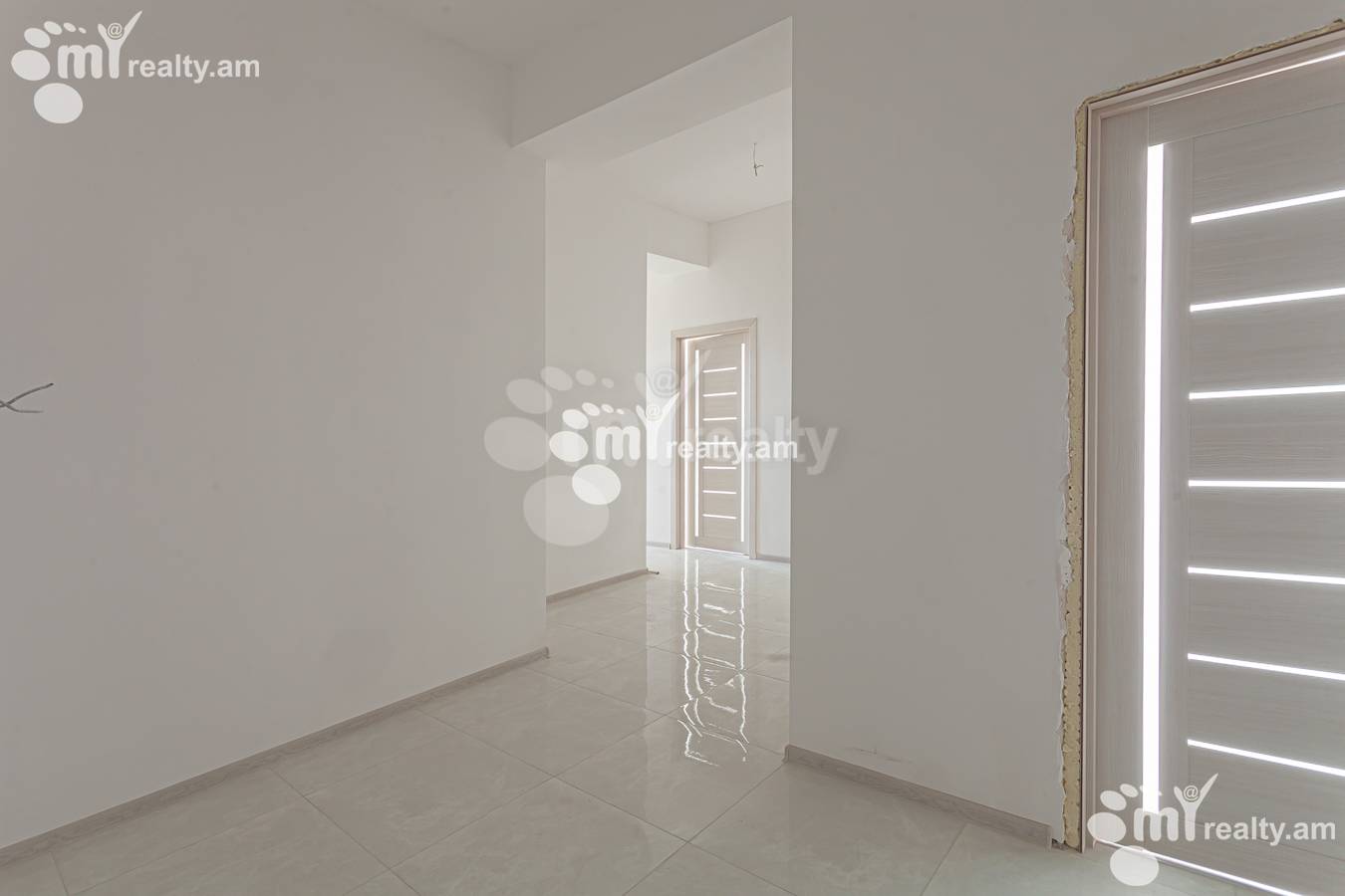 3 սենյականոց բնակարան  Գրիբոեդովի փող, Արաբկիր Երևան, 156050