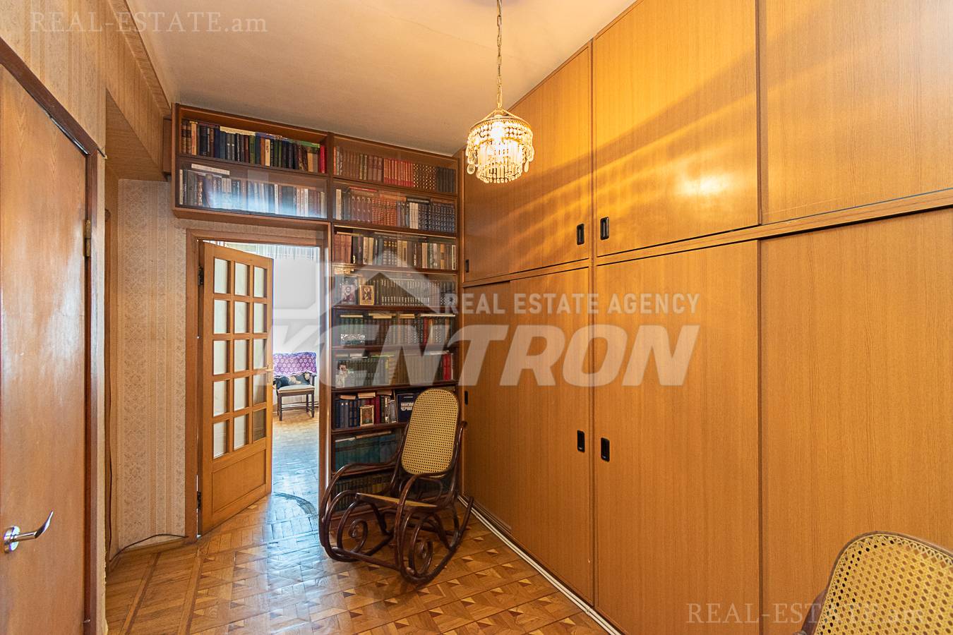 3 սենյականոց բնակարան  Դ. Դեմիրճյան փող, Կենտրոն Երևան, 137333