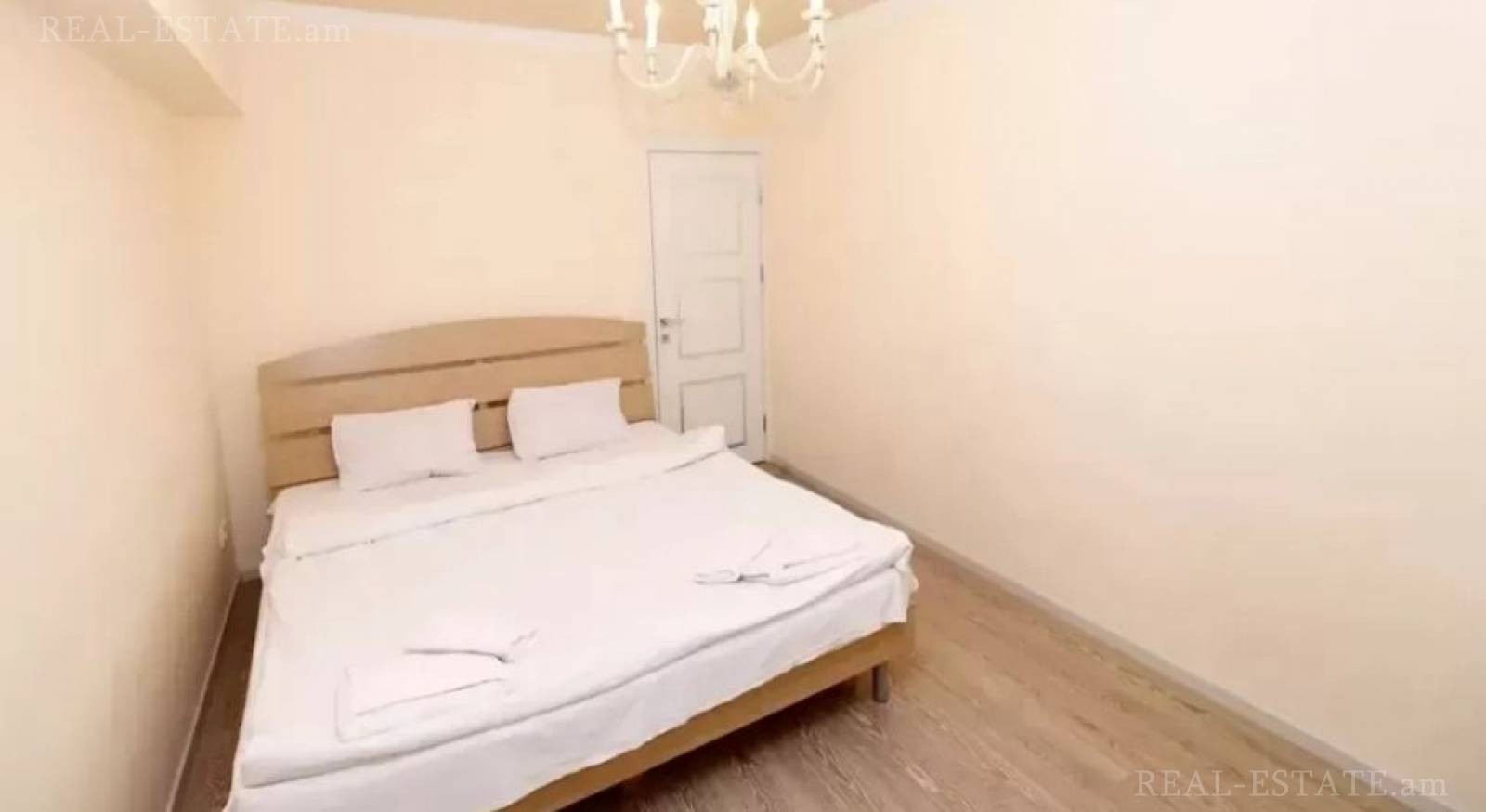 3 սենյականոց բնակարան  Նալբանդյան փող, Կենտրոն Երևան, 137696