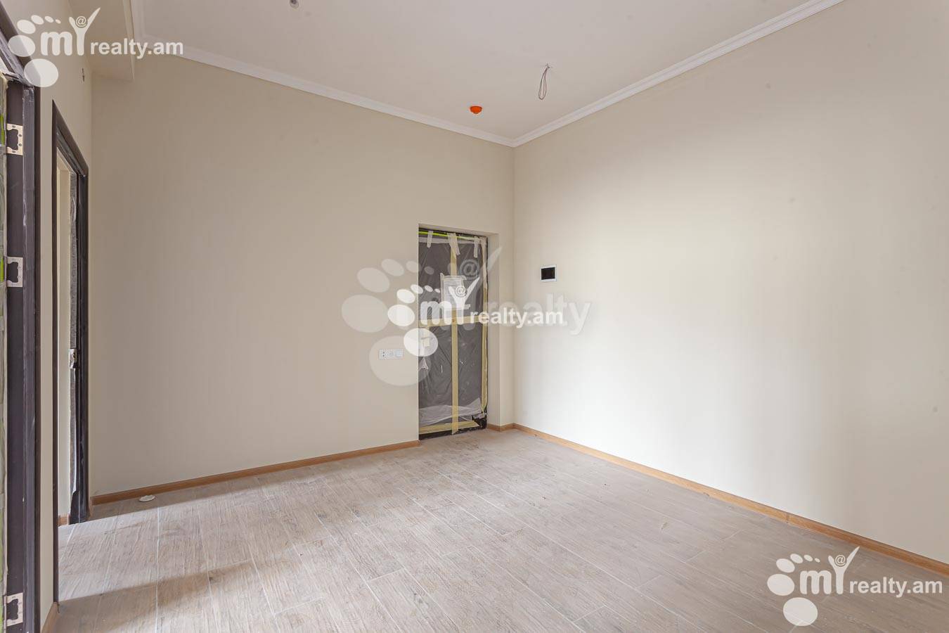 4 bedroom apartment for sale M․ Melqonyan str, Center Yerevan, 155075