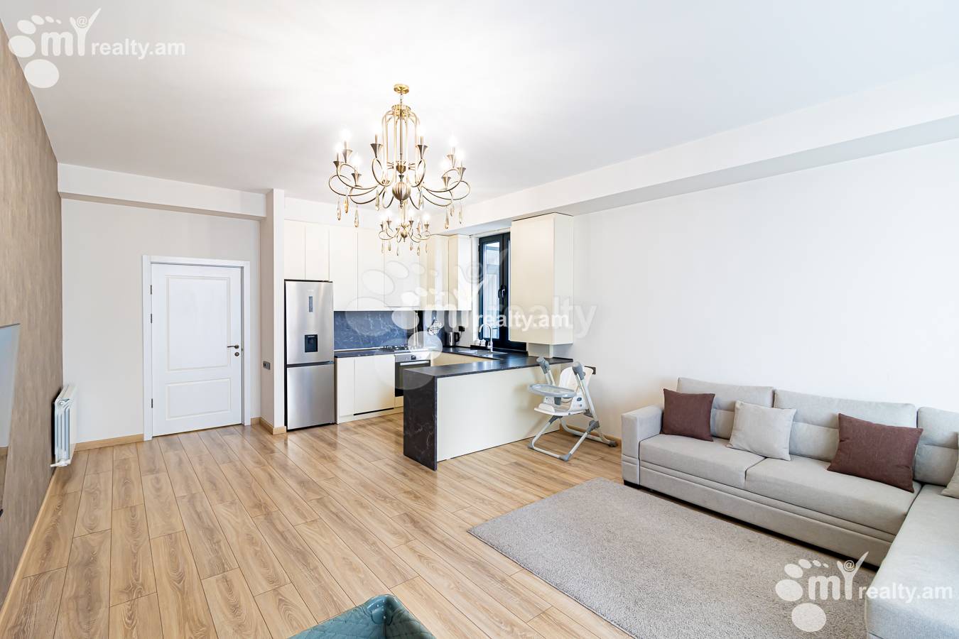 Купить 2 комнатную квартиру К. Улнеци ул., Канакер-Зейтун Ереван, 154648