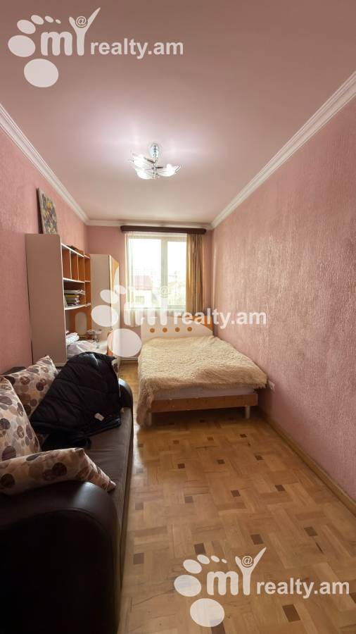 3 bedroom apartment for sale Azatutyan Ave, Arabkir Yerevan, 158771