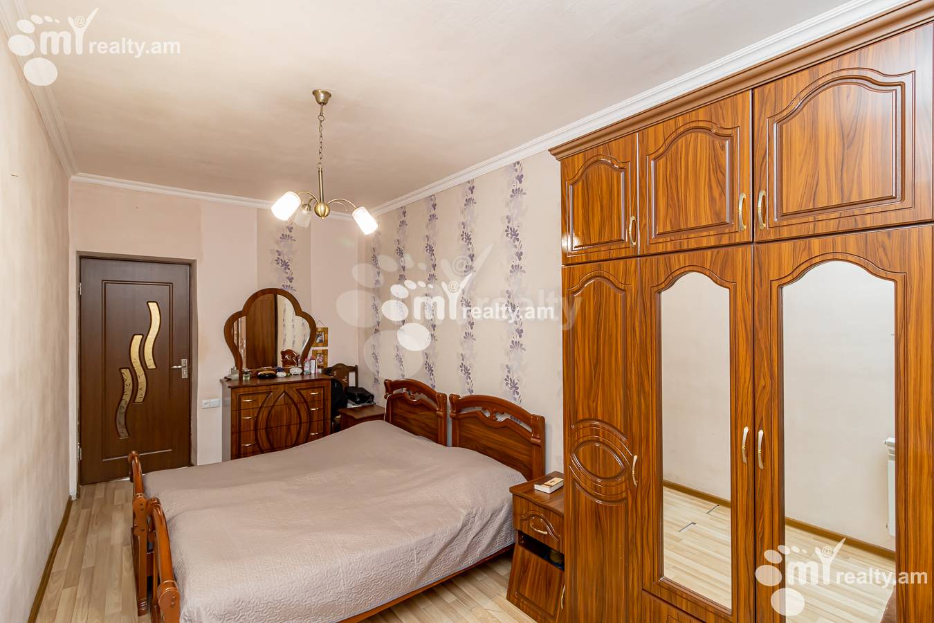 Купить 2 комнатную квартиру А. Хачатурян ул, Арабкир Ереван, 148470