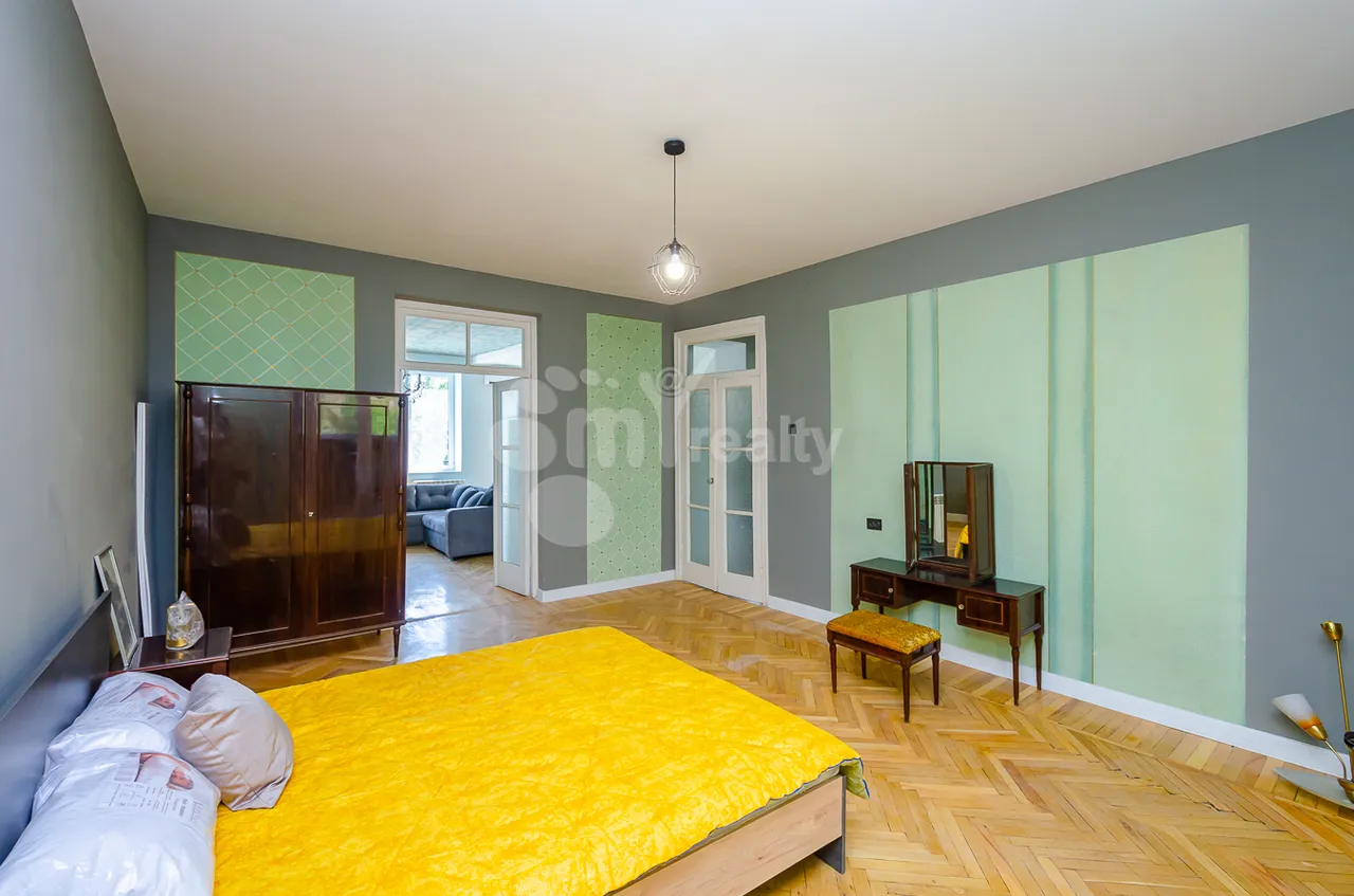 3 bedroom apartment for sale خیابان ساریان, مرکز شهر ایروان, 161625