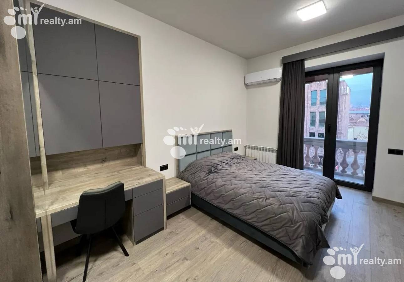 4 bedroom apartment for rent خیابان ماشتوتس, مرکز شهر ایروان, 156286