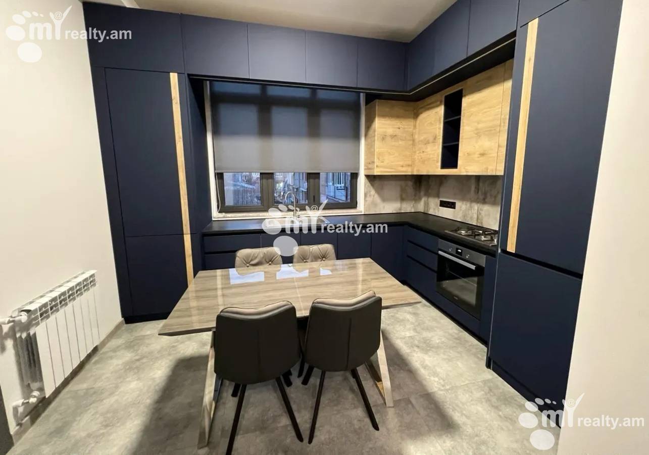 4 bedroom apartment for rent خیابان ماشتوتس, مرکز شهر ایروان, 156286