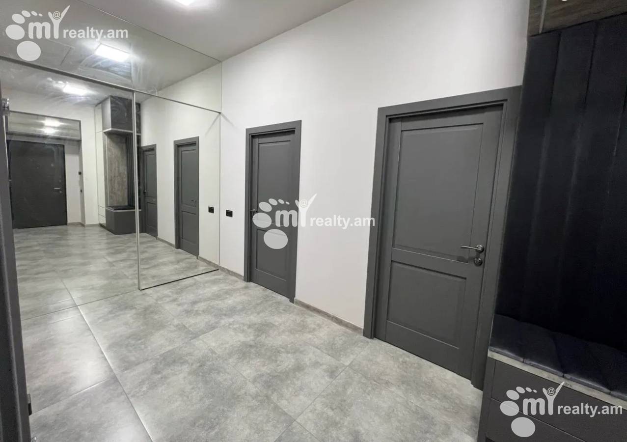 4 bedroom apartment for rent خیابان ماشتوتس, مرکز شهر ایروان, 156286